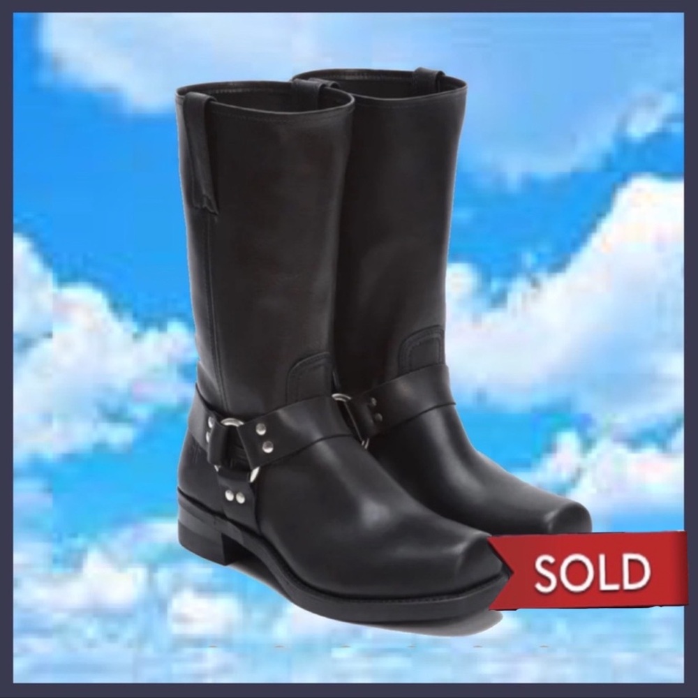 Classic black leather motorcycle boots, made by Frye & in great condition